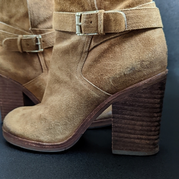 Sam - Picture 2 of 6